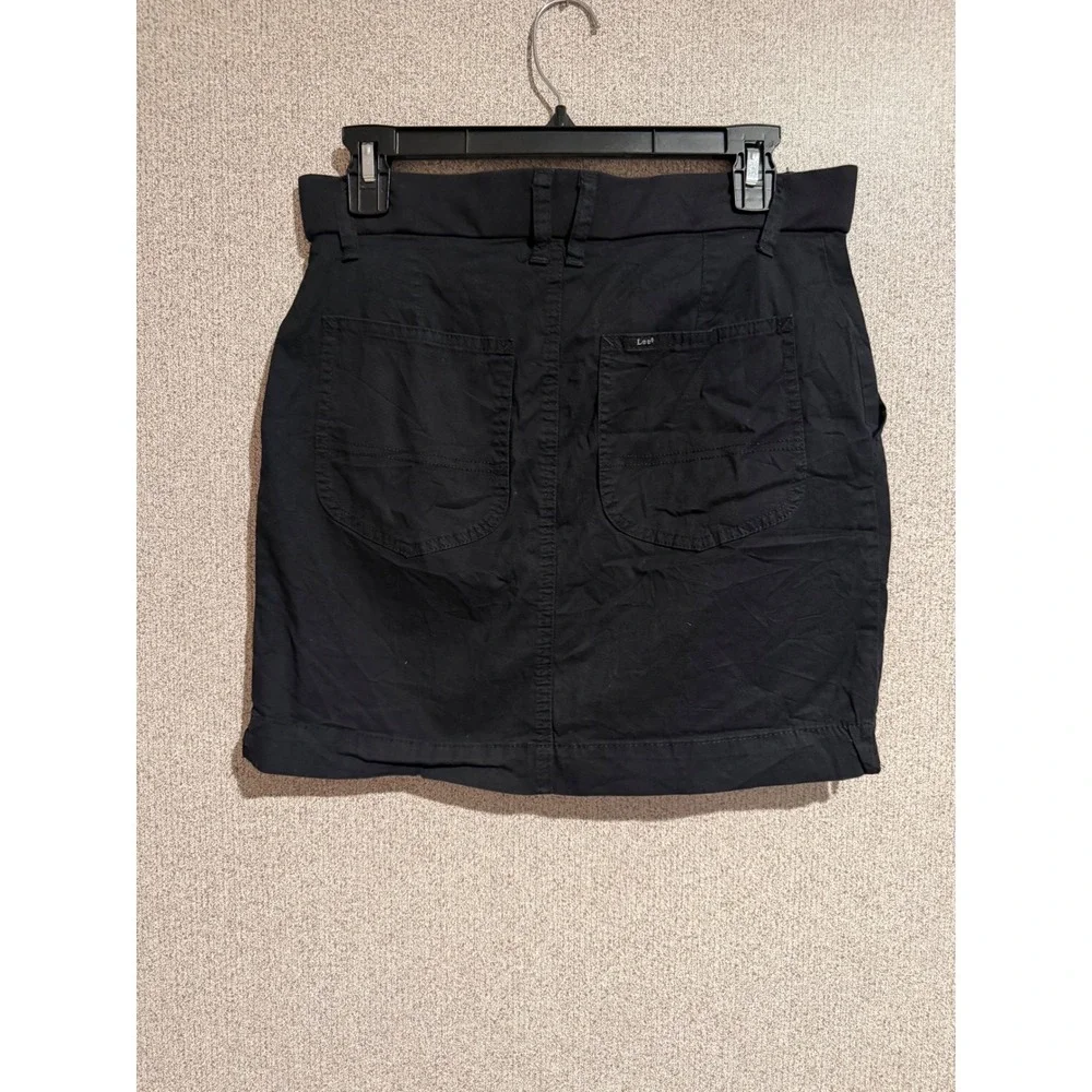 Lee Black Utility  Women 6 M Cotton Blend Mini Skirt Built-in Shorts 4 Pocket